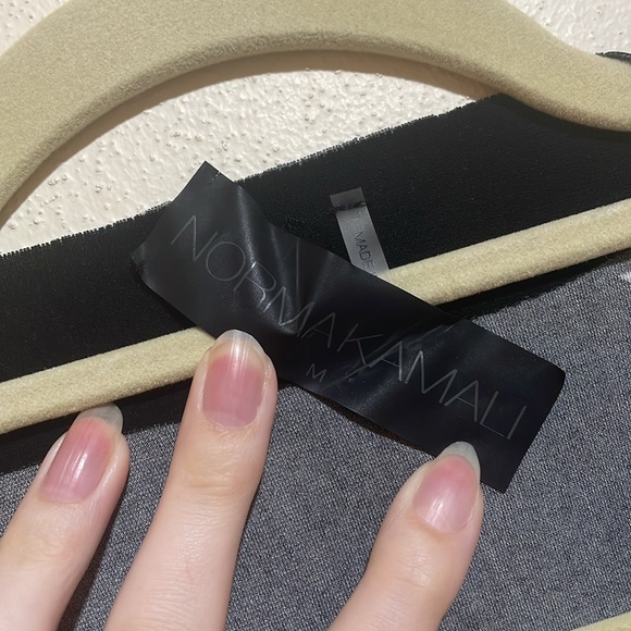 Norma Kamali V-Neck Star Print Pattern Black White Maxi Dress Size Medium - Picture 3 of 15